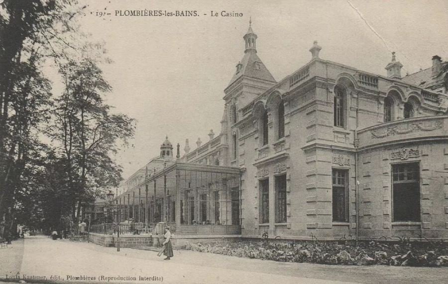 Carte postale ancienne montrant le casino de Plombières les bains dans ses débuts