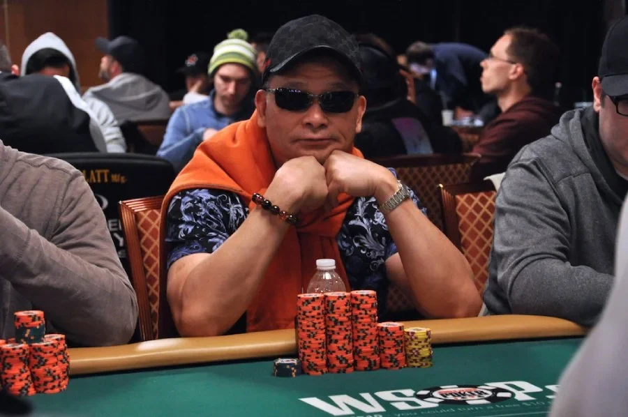 Joueur de poker Johnny Chan