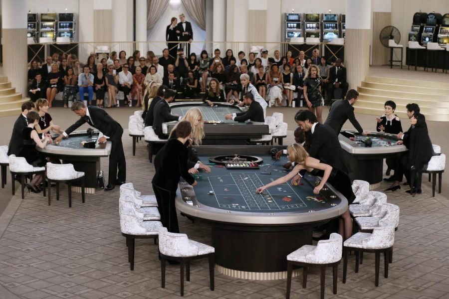 Défilé Largarfed Casino